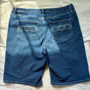 Lee’s Men's Blue Denim Shorts